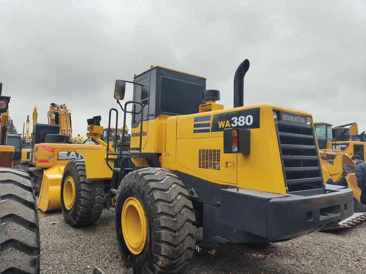 Used komatsu WA380-3 Wheel Loader Hot Sale Original Japan Brand Koamtsu Wheel Loader for Sale - Carregadeira de rodas: foto 2 Used komatsu WA380-3 Wheel Loader Hot Sale Original Japan Brand Koamtsu Wheel Loader for Sale - Carregadeira de rodas: foto 2