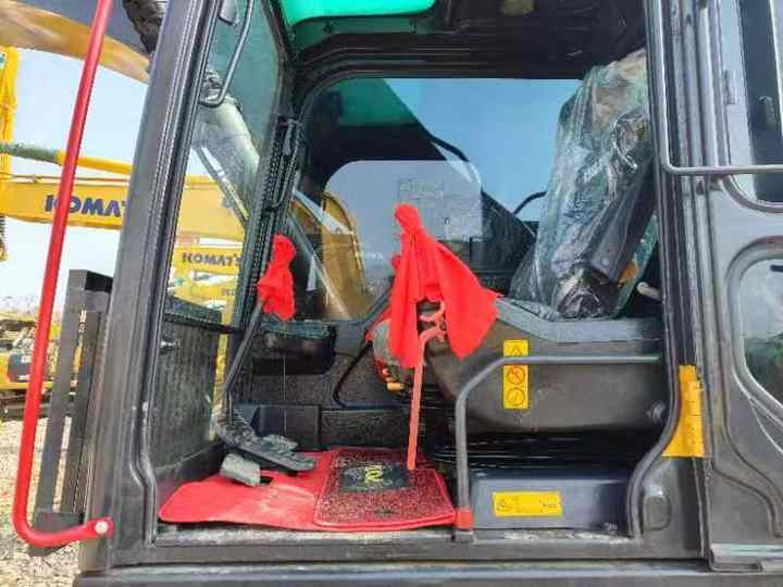 Used volvo ec240 excavator for sale korea brand volvo ec210 240 250 290 300 excavator for sale - Escavadeira: foto 3 Used volvo ec240 excavator for sale korea brand volvo ec210 240 250 290 300 excavator for sale - Escavadeira: foto 3