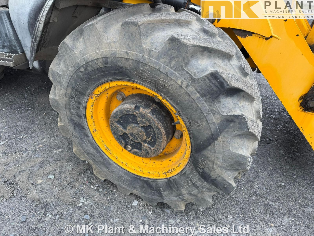 Retroescavadeira JCB 3CX: foto 7