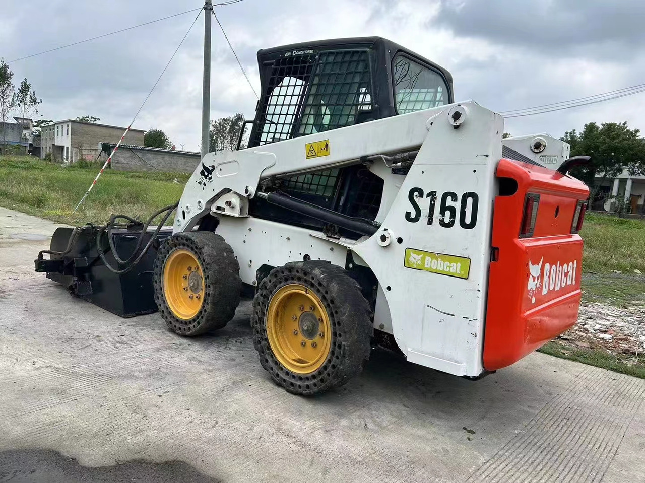 BOBCAT S160 - Mini carregadeira: foto 4 BOBCAT S160 - Mini carregadeira: foto 4