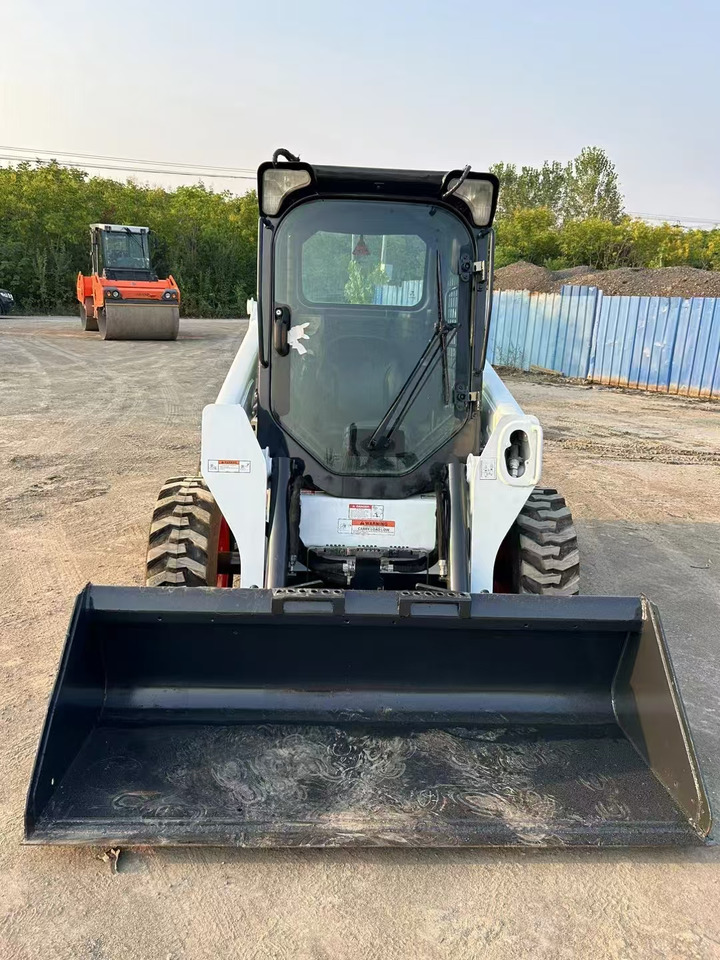 BOBCAT S550 - Mini carregadeira: foto 2 BOBCAT S550 - Mini carregadeira: foto 2