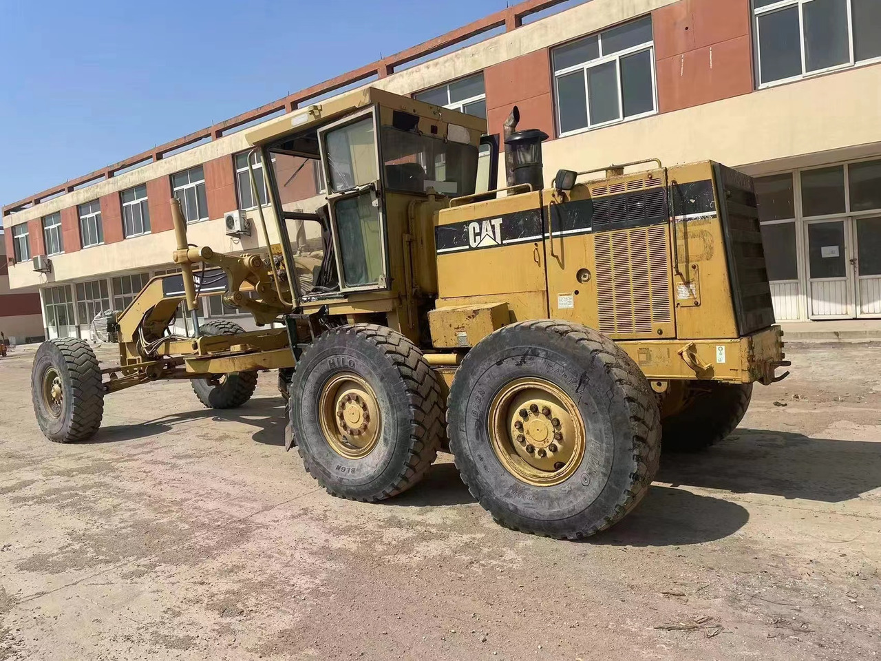 CATERPILLAR 14H - Motoniveladora: foto 1 CATERPILLAR 14H - Motoniveladora: foto 1