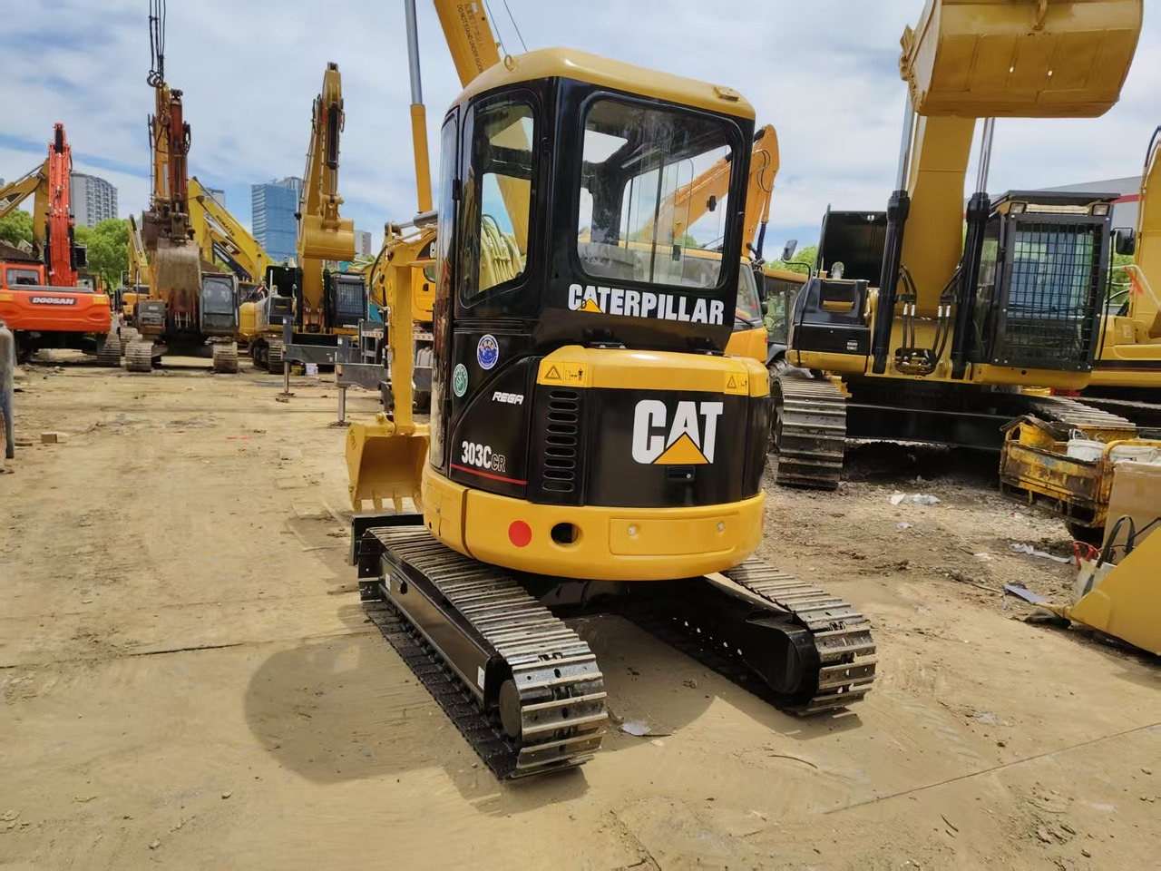 CATERPILLAR 303CR - Mini escavadeira: foto 5 CATERPILLAR 303CR - Mini escavadeira: foto 5