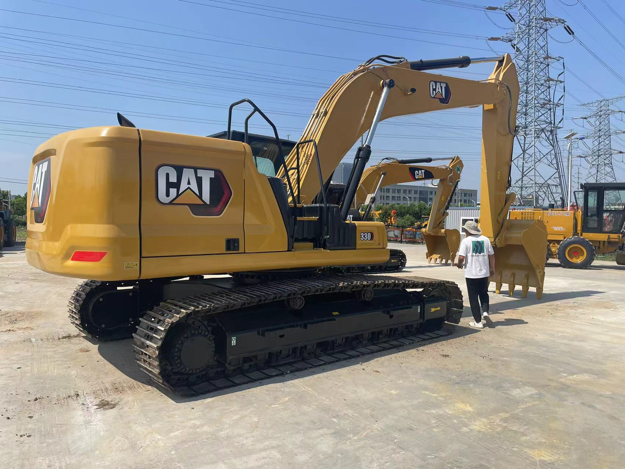 CATERPILLAR 330GC - Escavadora de rastos: foto 2 CATERPILLAR 330GC - Escavadora de rastos: foto 2