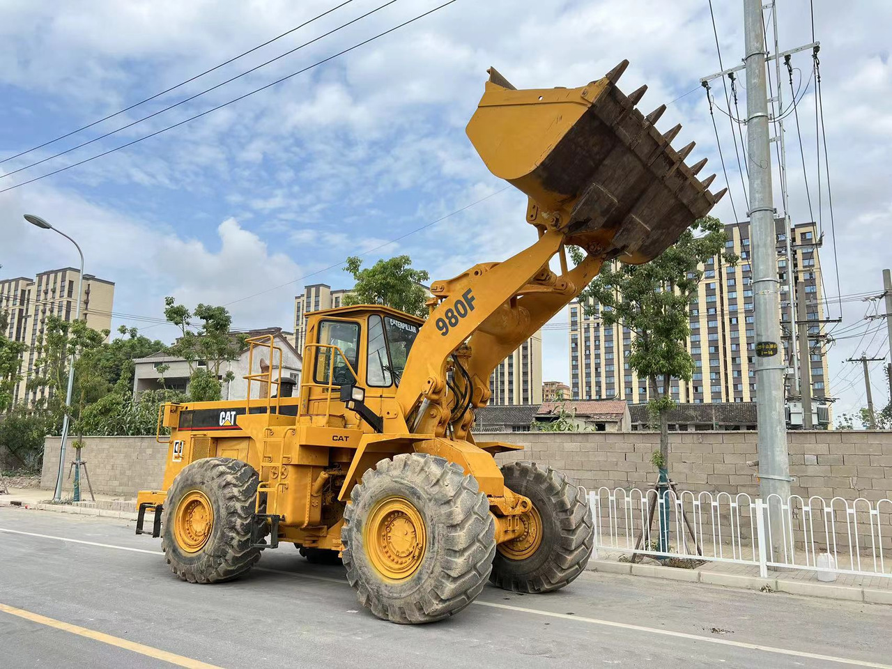 CATERPILLAR 980F - Carregadeira de esteiras: foto 5 CATERPILLAR 980F - Carregadeira de esteiras: foto 5