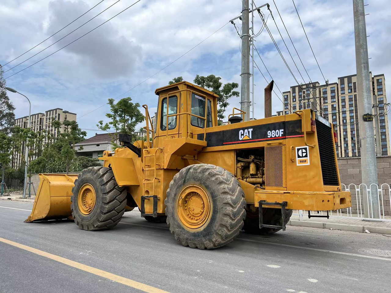 CATERPILLAR 980F - Carregadeira de esteiras: foto 2 CATERPILLAR 980F - Carregadeira de esteiras: foto 2