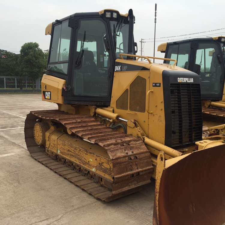 CATERPILLAR D4K - Buldôzer: foto 3 CATERPILLAR D4K - Buldôzer: foto 3