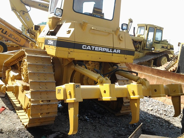 CATERPILLAR D5H - Buldôzer: foto 3 CATERPILLAR D5H - Buldôzer: foto 3