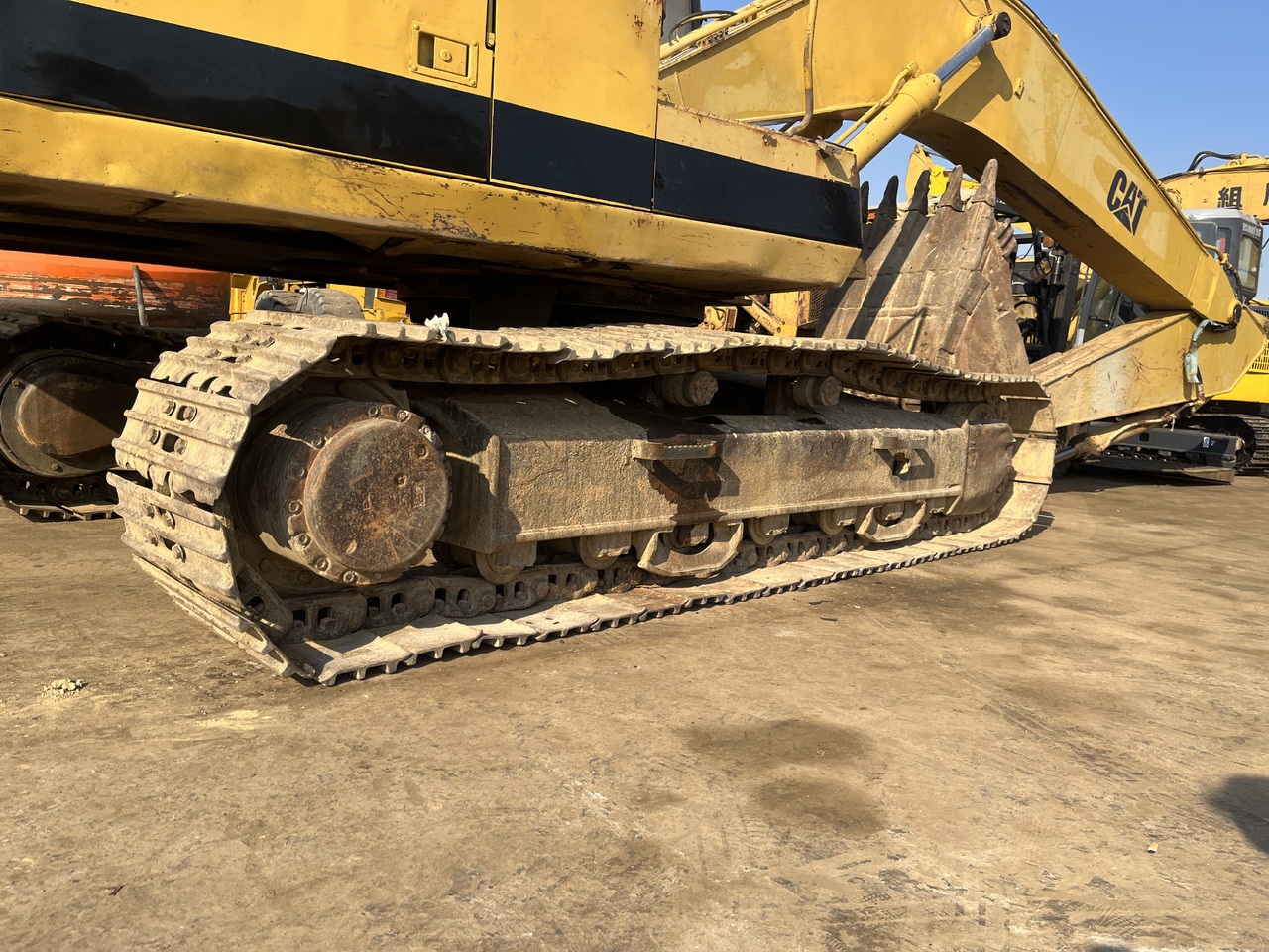 CATERPILLAR E200 - Escavadora de rastos: foto 4 CATERPILLAR E200 - Escavadora de rastos: foto 4