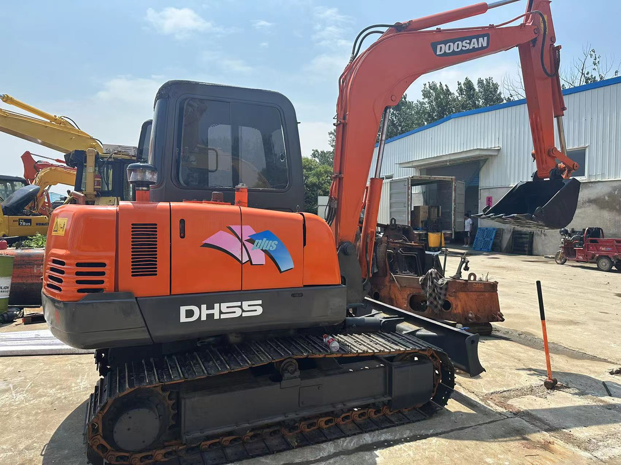 DOOSAN DH55 - Escavadora de rastos: foto 1 DOOSAN DH55 - Escavadora de rastos: foto 1