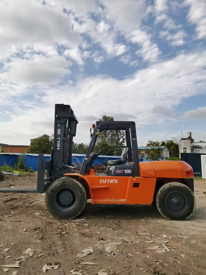 HELI 10-ton - Empilhadeira a diesel: foto 1 HELI 10-ton - Empilhadeira a diesel: foto 1