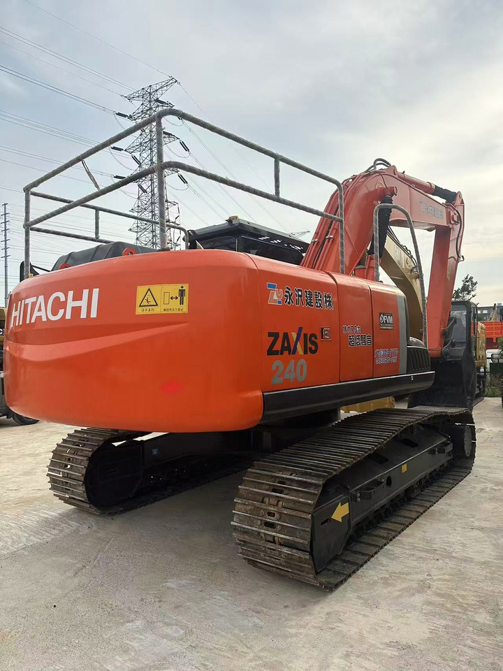 HITACHI ZX240-3G - Escavadora de rastos: foto 1 HITACHI ZX240-3G - Escavadora de rastos: foto 1