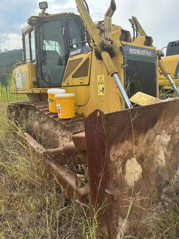 KOMATSU D65EX - Buldôzer: foto 2 KOMATSU D65EX - Buldôzer: foto 2