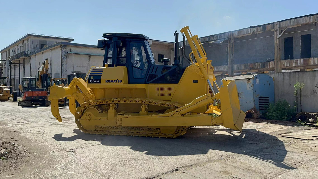 KOMATSU D85ESS - Buldôzer: foto 1 KOMATSU D85ESS - Buldôzer: foto 1