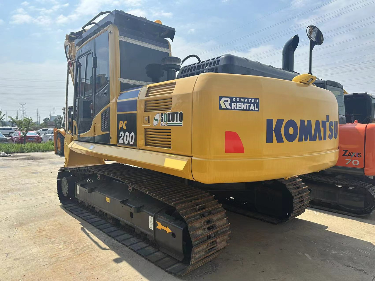 KOMATSU PC200-8N1 - Escavadora de rastos: foto 1 KOMATSU PC200-8N1 - Escavadora de rastos: foto 1