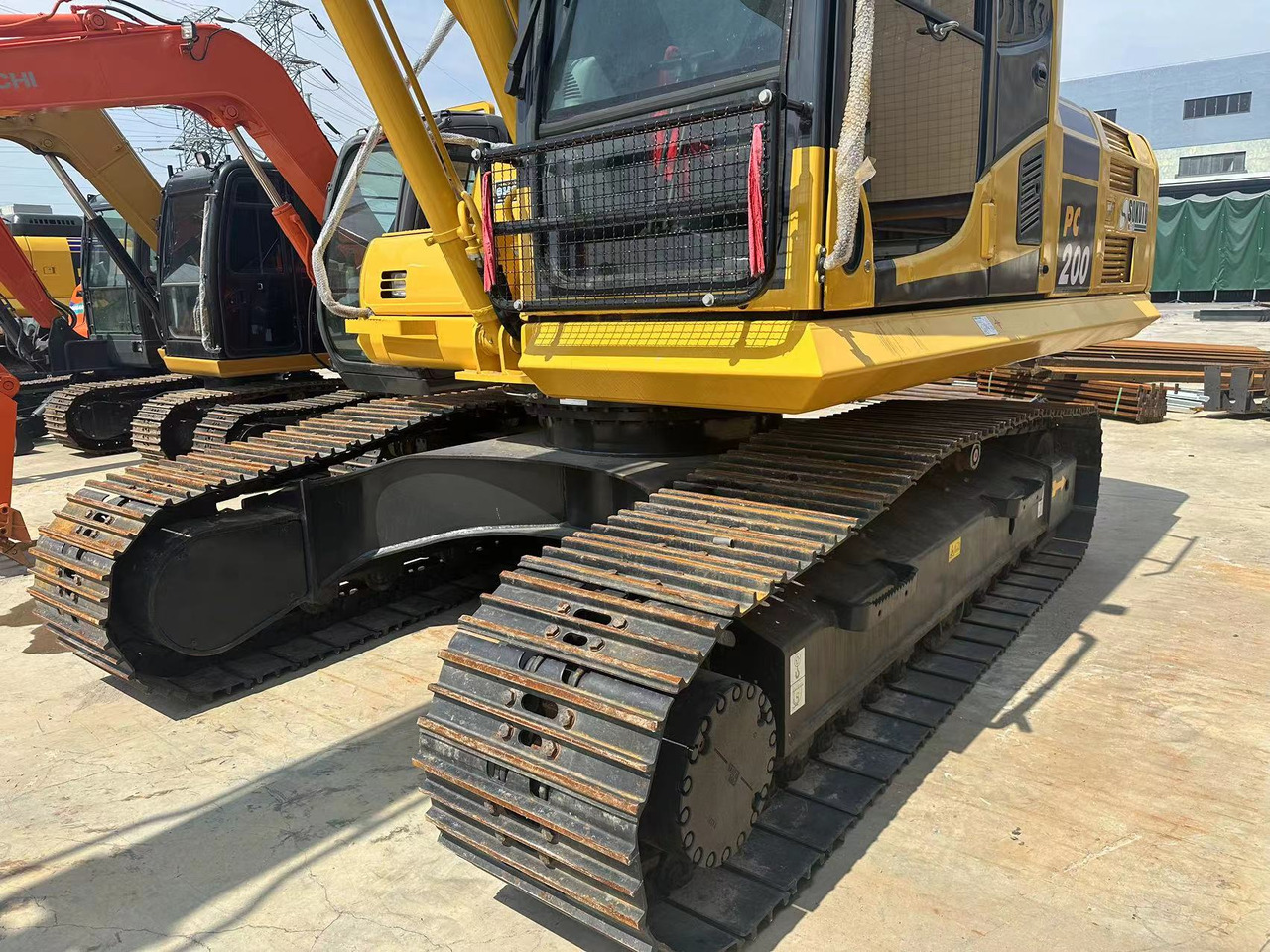 KOMATSU PC200-8N1 - Escavadora de rastos: foto 3 KOMATSU PC200-8N1 - Escavadora de rastos: foto 3