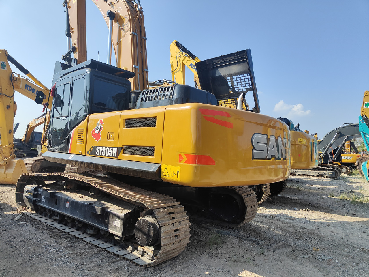 SANY SY305H - Escavadora de rastos: foto 1 SANY SY305H - Escavadora de rastos: foto 1