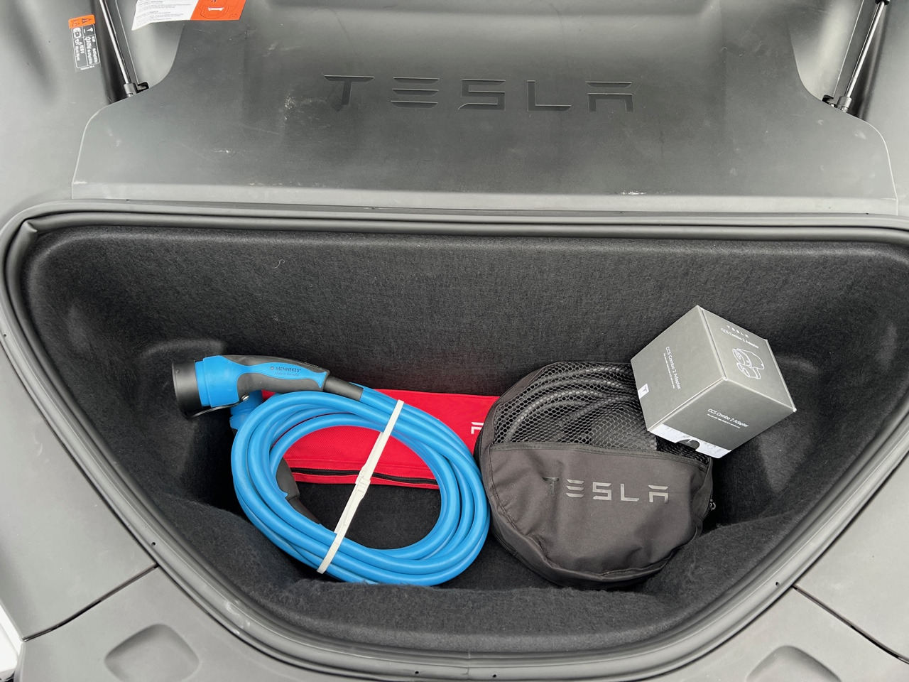 TESLA Model S 75D - Autopilot - Phase 2 - 92% SOH - Garantie - Sedã: foto 4 TESLA Model S 75D - Autopilot - Phase 2 - 92% SOH - Garantie - Sedã: foto 4