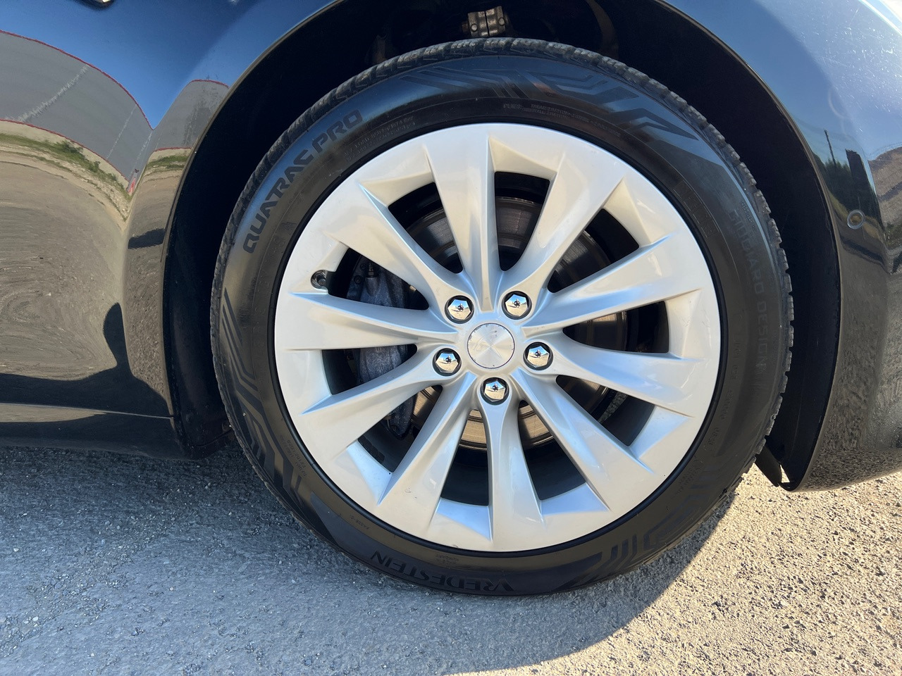 TESLA Model S 75D – PANO – Phase 2 - Sedã: foto 4 TESLA Model S 75D – PANO – Phase 2 - Sedã: foto 4