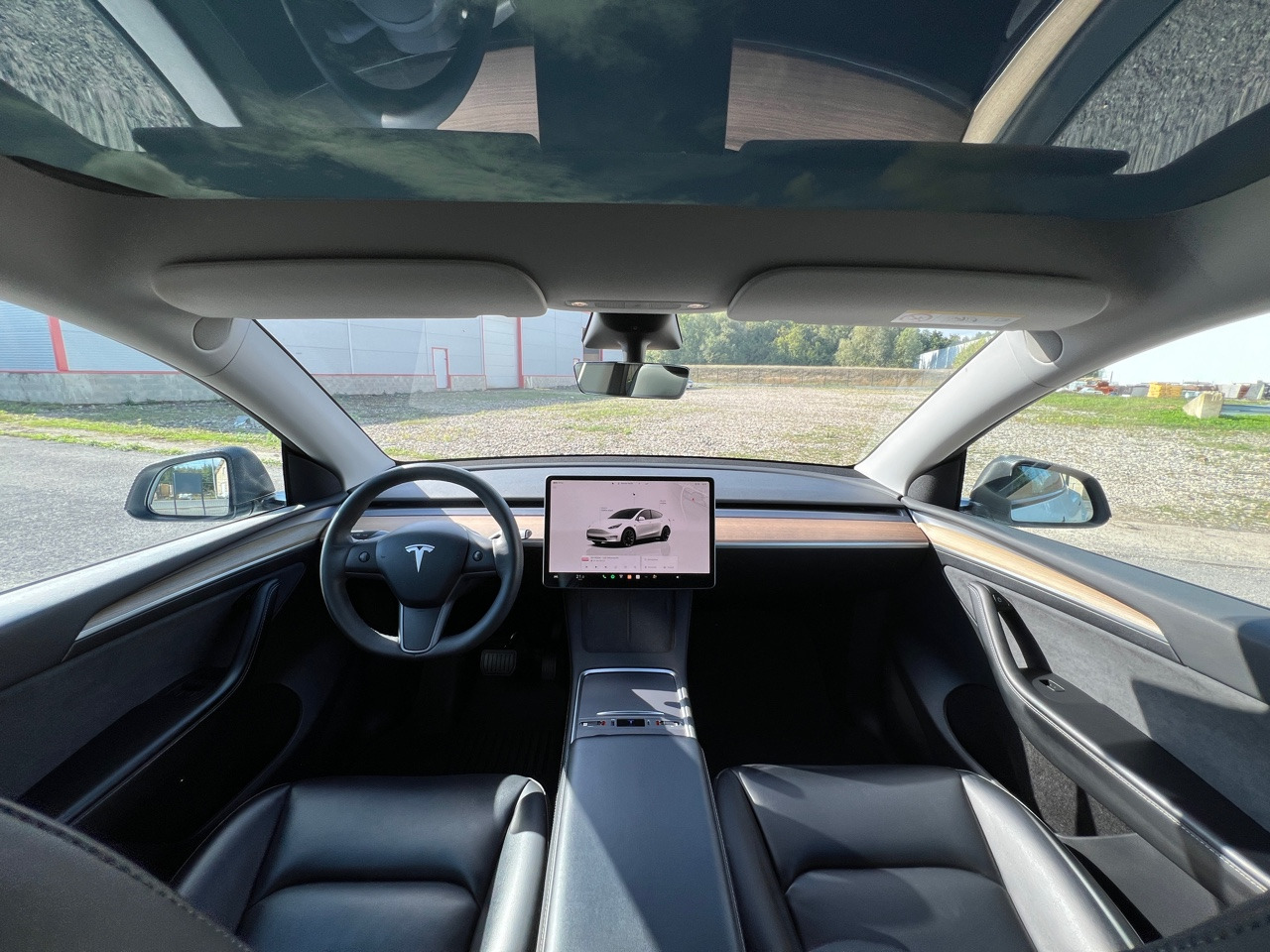 TESLA Model Y – Autopilot – Covering Carbon – Jante 20” - SUV: foto 3 TESLA Model Y – Autopilot – Covering Carbon – Jante 20” - SUV: foto 3