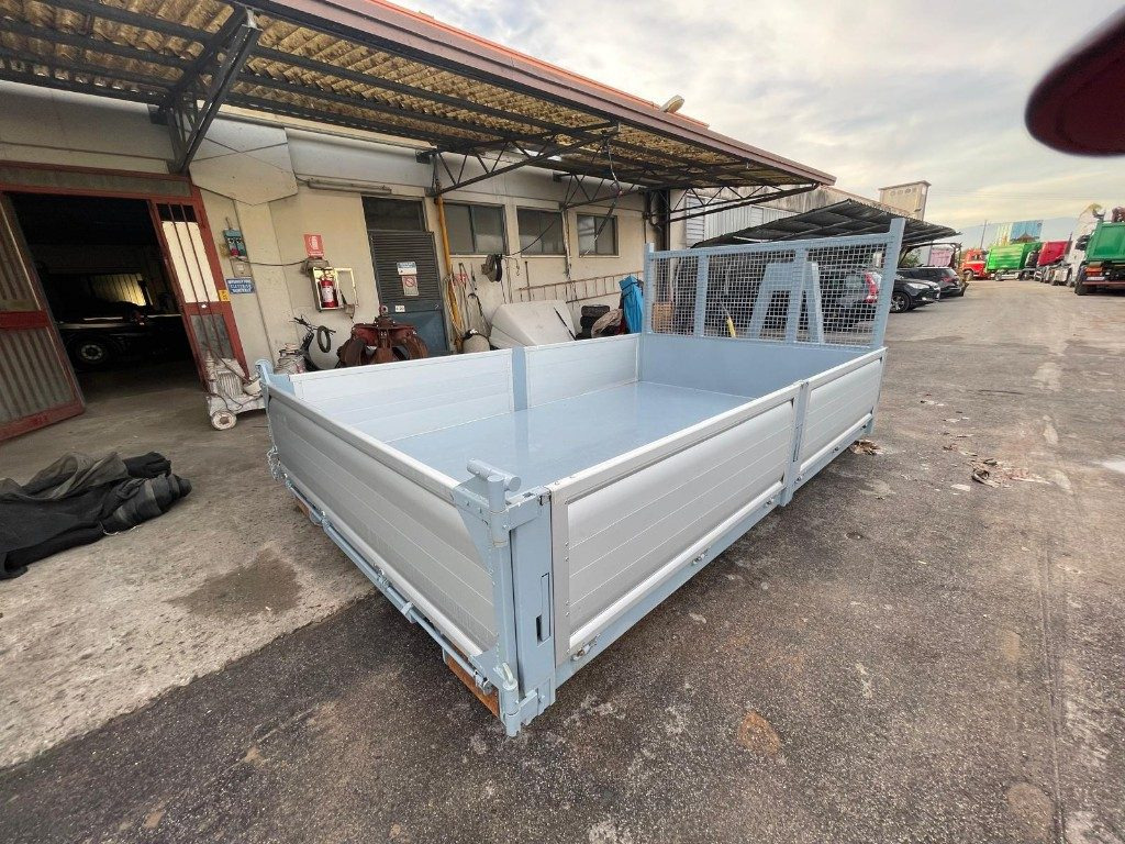 CONTAINER SCARRABILE NUOVO A PIANALE CON SPONDE - Contentor ampliroll: foto 4 CONTAINER SCARRABILE NUOVO A PIANALE CON SPONDE - Contentor ampliroll: foto 4