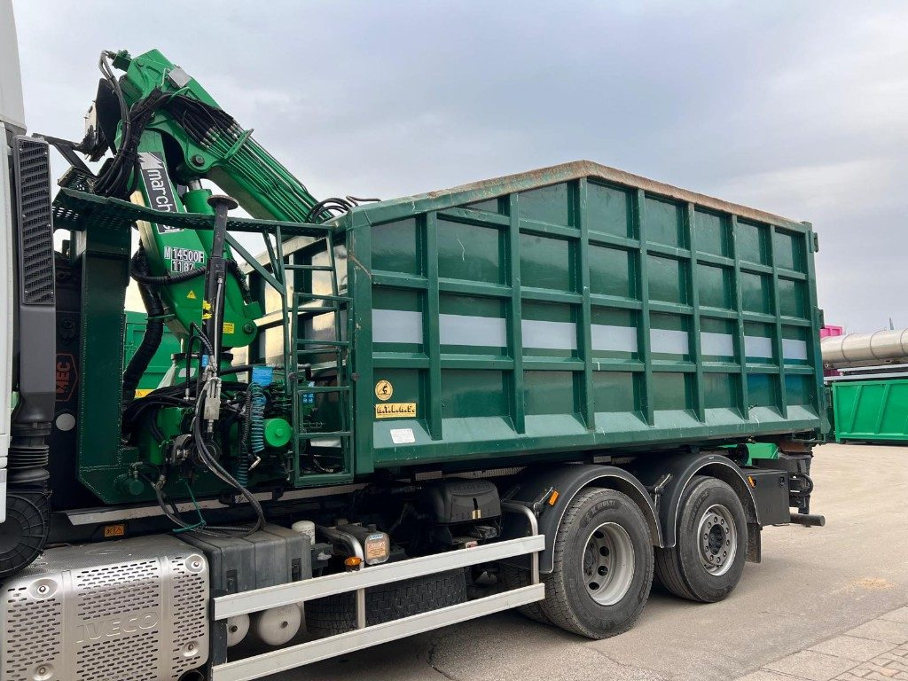 CONTAINER SCARRABILE USATO CON GRU E POLIPO - Contentor ampliroll: foto 2 CONTAINER SCARRABILE USATO CON GRU E POLIPO - Contentor ampliroll: foto 2