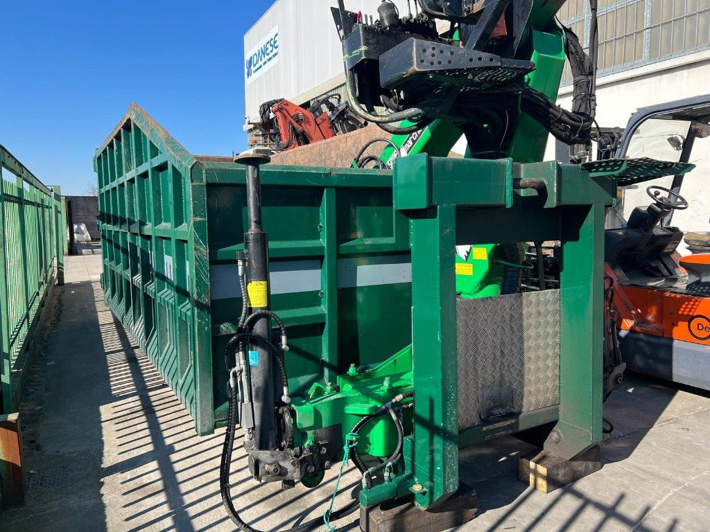 CONTAINER SCARRABILE USATO CON GRU E POLIPO - Contentor ampliroll: foto 5 CONTAINER SCARRABILE USATO CON GRU E POLIPO - Contentor ampliroll: foto 5