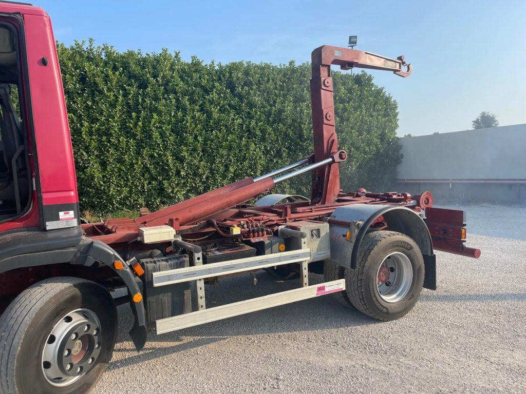 FIAT IVECO EUROCARGO 150E23 - Caminhão polibenne: foto 4 FIAT IVECO EUROCARGO 150E23 - Caminhão polibenne: foto 4