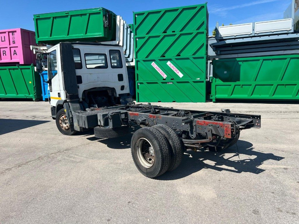 IVECO 80E15 A TELAIO - Caminhão chassi: foto 4 IVECO 80E15 A TELAIO - Caminhão chassi: foto 4