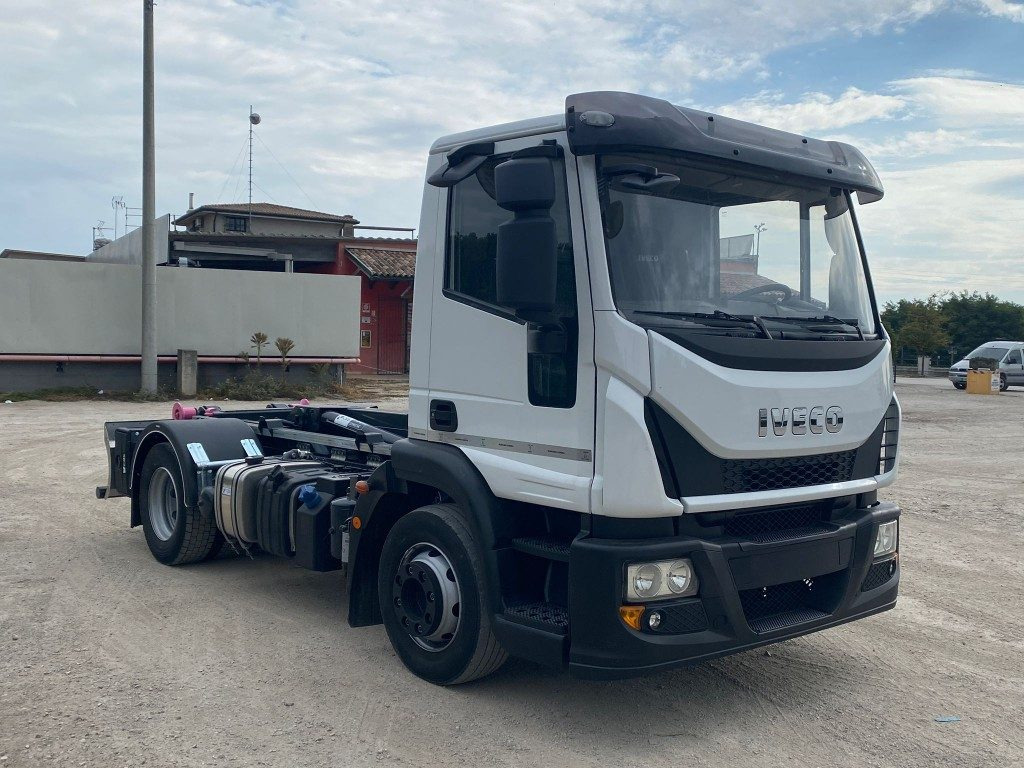 IVECO EUROCARGO 120E25 SCARRABILE - Caminhão polibenne: foto 2 IVECO EUROCARGO 120E25 SCARRABILE - Caminhão polibenne: foto 2