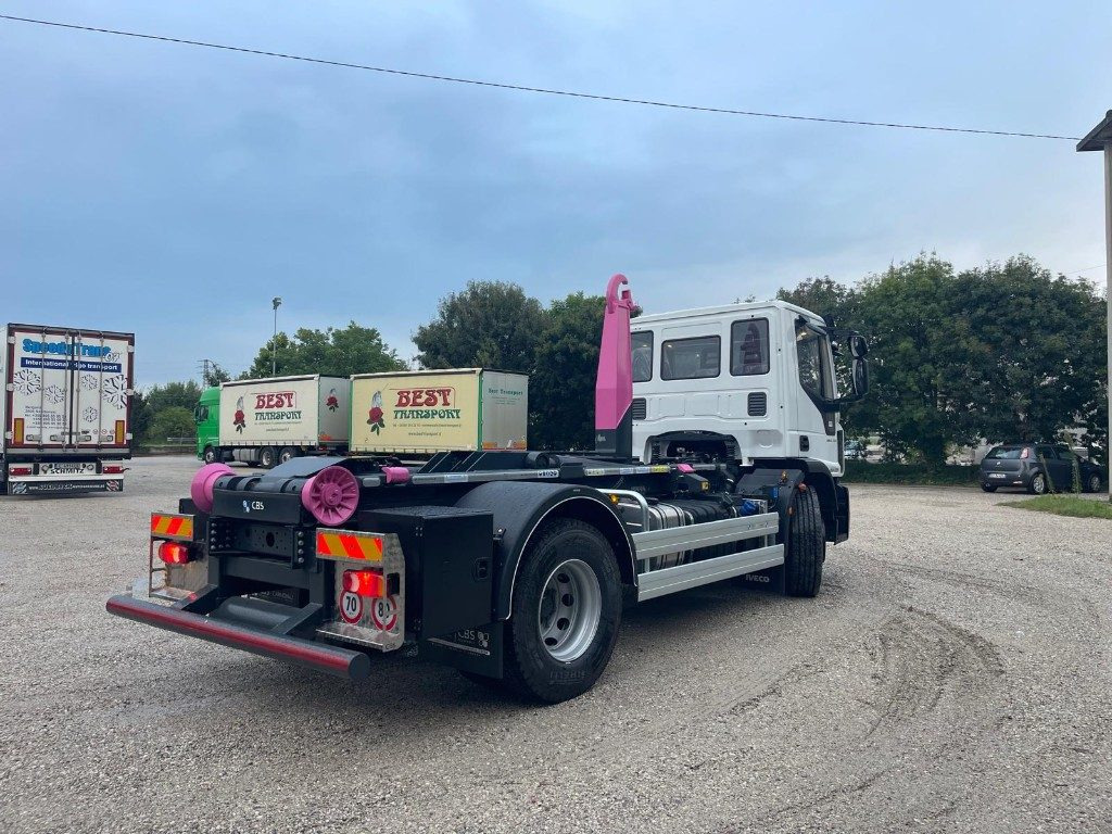 IVECO EUROCARGO 180K32 SCARRABILE NUOVO - Caminhão polibenne: foto 4 IVECO EUROCARGO 180K32 SCARRABILE NUOVO - Caminhão polibenne: foto 4