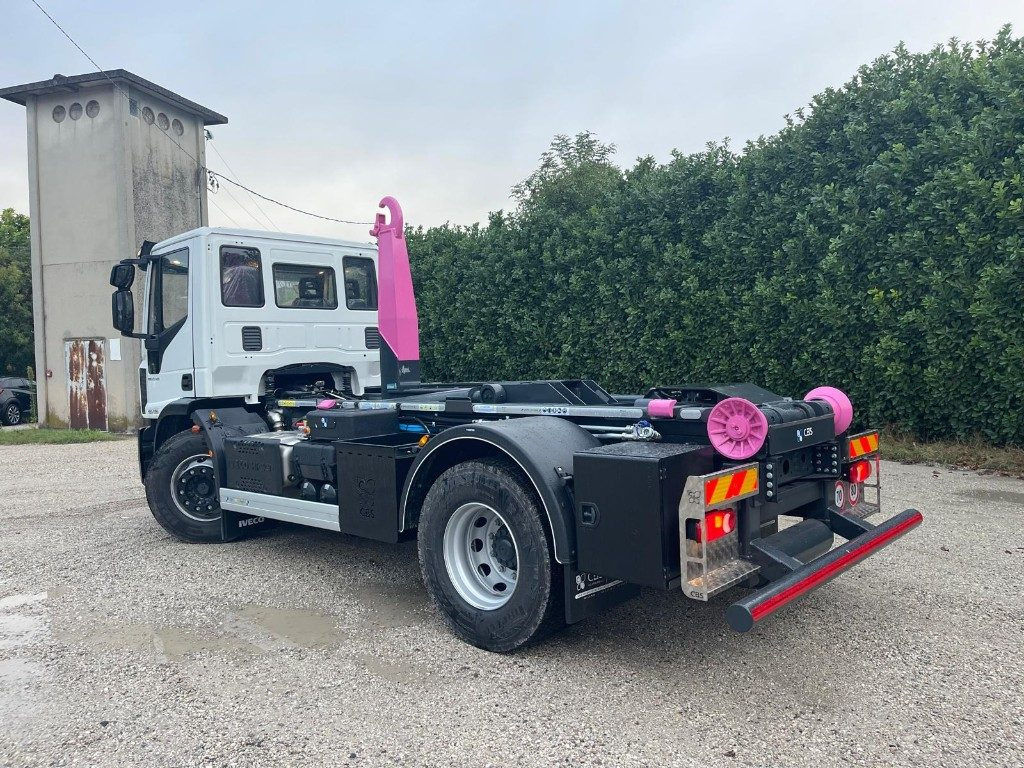 IVECO EUROCARGO 180K32 SCARRABILE NUOVO - Caminhão polibenne: foto 3 IVECO EUROCARGO 180K32 SCARRABILE NUOVO - Caminhão polibenne: foto 3