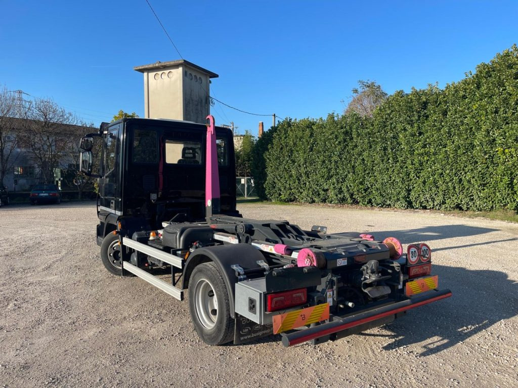 IVECO EUROCARGO 75E18 CON SCARRABILE NUOVO - Caminhão polibenne: foto 5 IVECO EUROCARGO 75E18 CON SCARRABILE NUOVO - Caminhão polibenne: foto 5