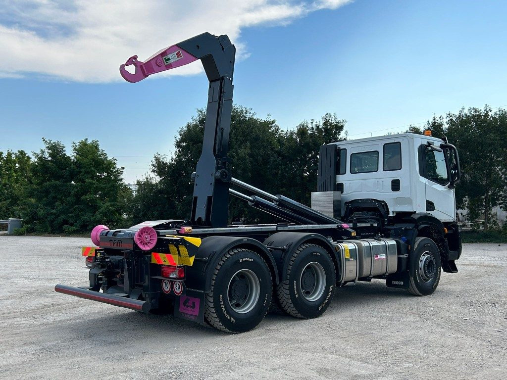 IVECO TRAKKER T-WAY AD380T NUOVO SCARRABILE - Caminhão polibenne: foto 5 IVECO TRAKKER T-WAY AD380T NUOVO SCARRABILE - Caminhão polibenne: foto 5