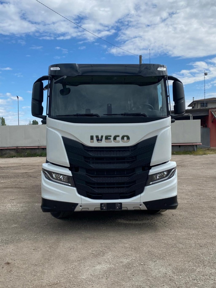 IVECO X-WAY AD280X48Y NUOVO SCARRABILE PASSO 3120 - Caminhão polibenne: foto 2 IVECO X-WAY AD280X48Y NUOVO SCARRABILE PASSO 3120 - Caminhão polibenne: foto 2