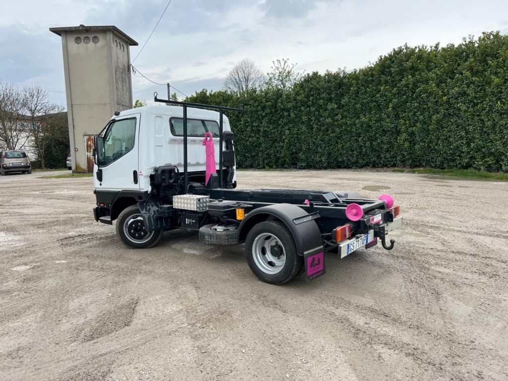 MITSUBISHI CANTER 3.0 SCARRABILE - Caminhão polibenne: foto 4 MITSUBISHI CANTER 3.0 SCARRABILE - Caminhão polibenne: foto 4