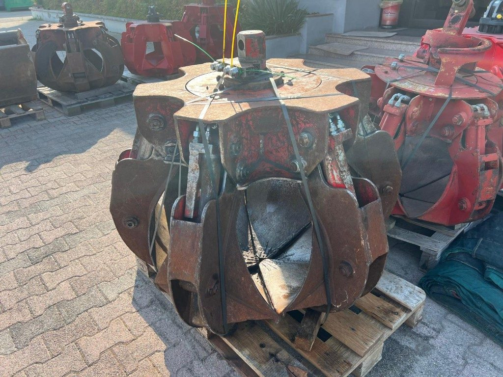 POLIPO USATO ROZZI A 6 PALE CON ROTORE - Garra: foto 1 POLIPO USATO ROZZI A 6 PALE CON ROTORE - Garra: foto 1