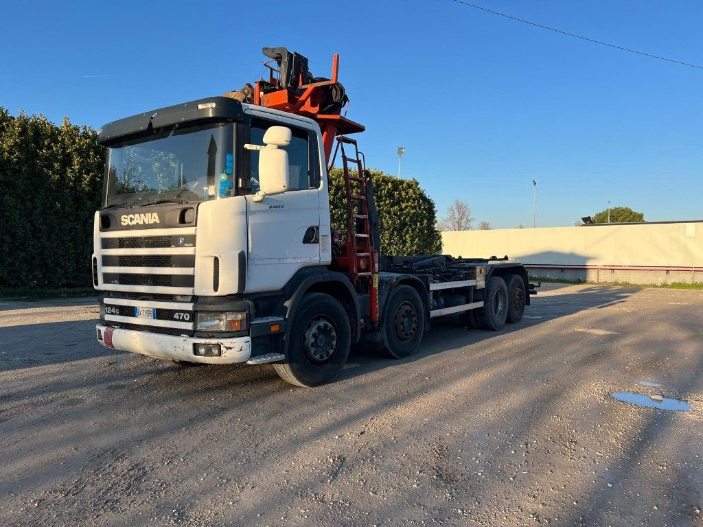 SCANIA CV R124 SCARRABILE CON GRU E POLIPO - Caminhão polibenne: foto 1 SCANIA CV R124 SCARRABILE CON GRU E POLIPO - Caminhão polibenne: foto 1