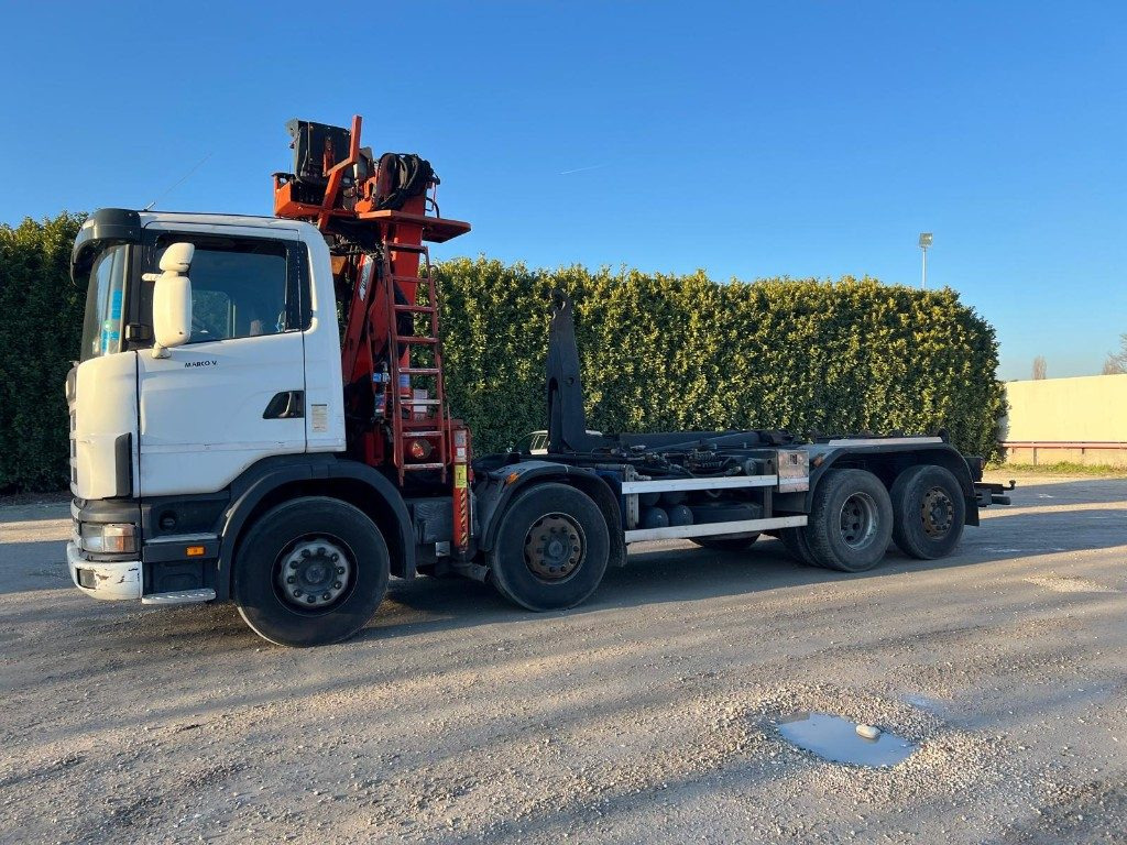 SCANIA CV R124 SCARRABILE CON GRU E POLIPO - Caminhão polibenne: foto 2 SCANIA CV R124 SCARRABILE CON GRU E POLIPO - Caminhão polibenne: foto 2