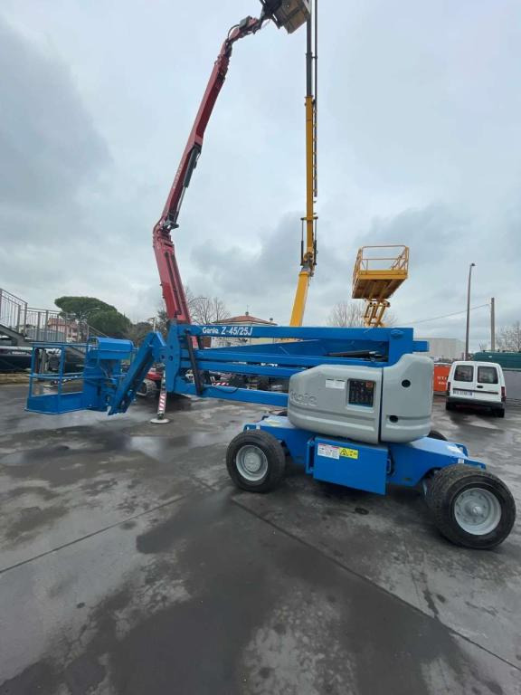 Genie Z45/25J Bi - Plataforma articulada: foto 2 Genie Z45/25J Bi - Plataforma articulada: foto 2