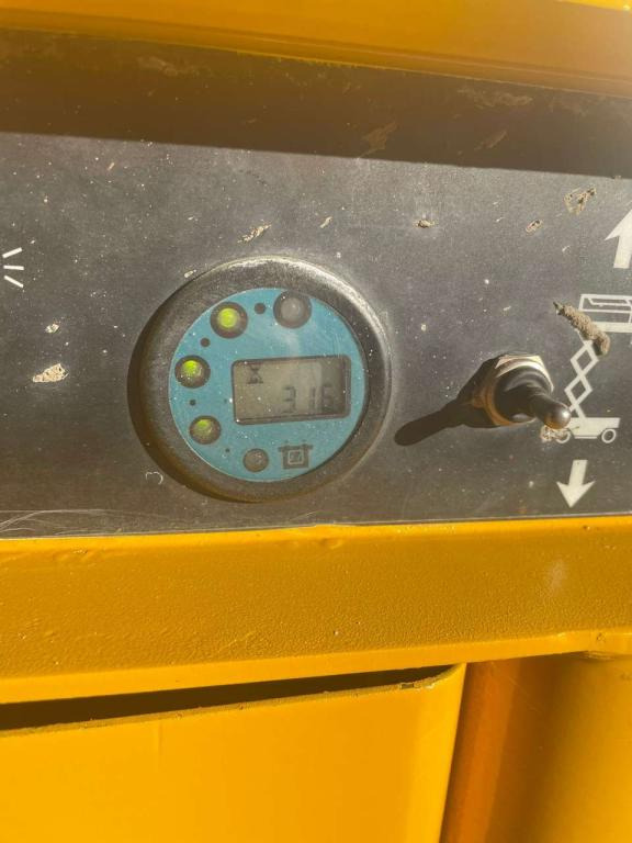 Haulotte COMPACT 10N - Plataforma de Tijera/ Plataforma de tesoura: foto 2 Haulotte COMPACT 10N - Plataforma de Tijera/ Plataforma de tesoura: foto 2