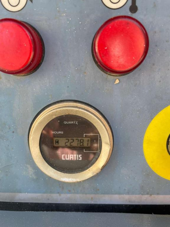 Haulotte COMPACT 12DX - Plataforma de Tijera/ Plataforma de tesoura: foto 4 Haulotte COMPACT 12DX - Plataforma de Tijera/ Plataforma de tesoura: foto 4