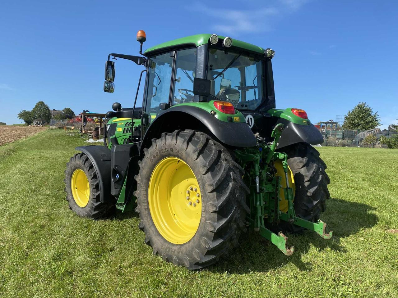 John Deere 6120M - Trator: foto 4 John Deere 6120M - Trator: foto 4