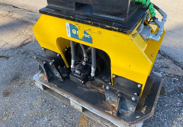 Atlas CopcoHC 850 - Placas vibratórias, Equipamento: foto 3 Atlas CopcoHC 850 - Placas vibratórias, Equipamento: foto 3