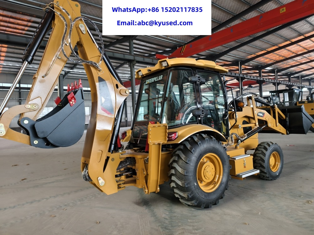 CATERPILLAR 420F2 - Retroescavadeira: foto 1 CATERPILLAR 420F2 - Retroescavadeira: foto 1