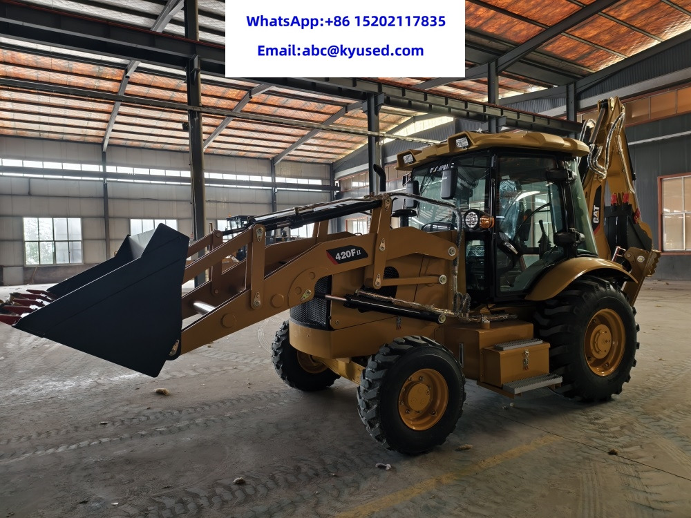 CATERPILLAR 420F2 - Retroescavadeira: foto 2 CATERPILLAR 420F2 - Retroescavadeira: foto 2