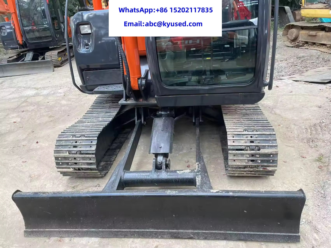 HITACHI ZX60 - Escavadeira: foto 5 HITACHI ZX60 - Escavadeira: foto 5
