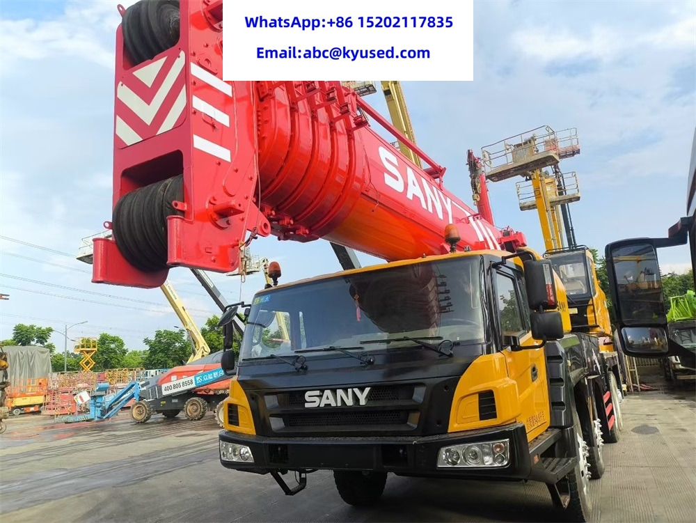 SANY STC1000C6 STC1000 100Ton 130ton 160ton mobile crane - Guindaste móvel: foto 3 SANY STC1000C6 STC1000 100Ton 130ton 160ton mobile crane - Guindaste móvel: foto 3