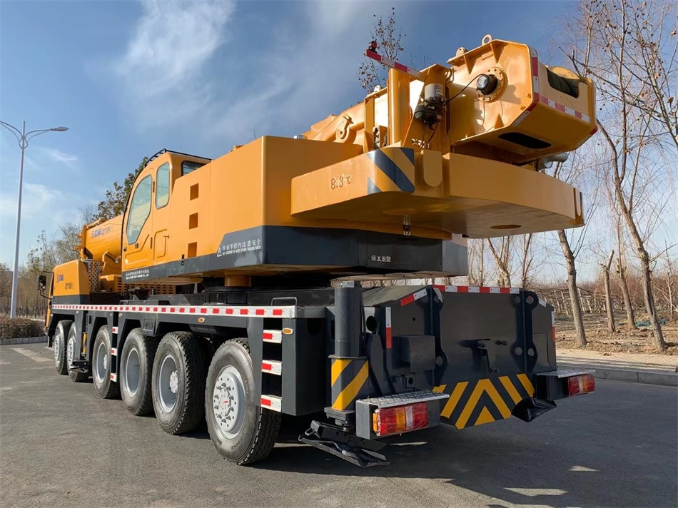 XCMG QY100K 100TON - Guindaste móvel: foto 2 XCMG QY100K 100TON - Guindaste móvel: foto 2
