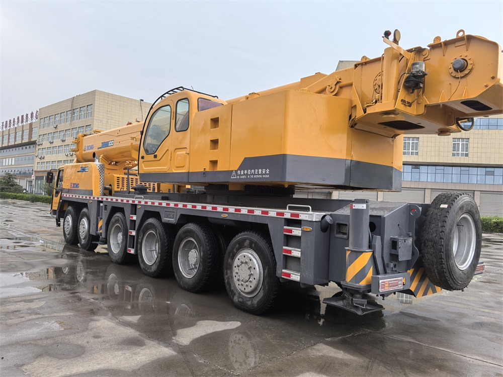 XCMG QY100K QY130K QY160K QAY200 QAY240 QAY300 QAY350 used truck crane - Guindaste móvel: foto 4 XCMG QY100K QY130K QY160K QAY200 QAY240 QAY300 QAY350 used truck crane - Guindaste móvel: foto 4